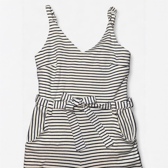 NWOT Cream and Navy Striped Stretchy Jumpsuit - Picture 4 of 8